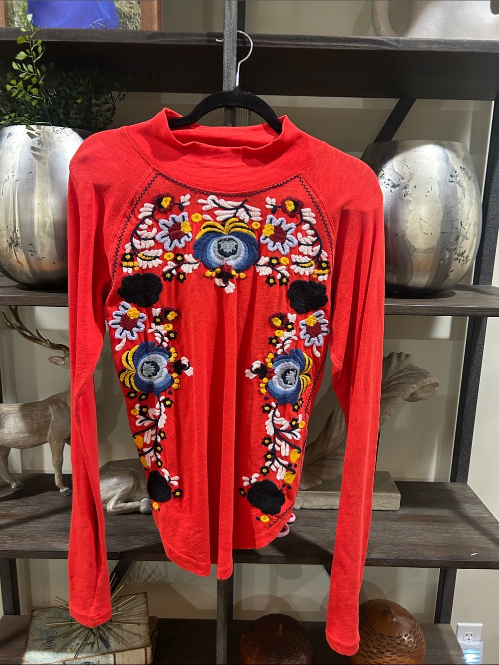 Free People - large Red Embroidered Floral Long-Sleeve Women's Top
